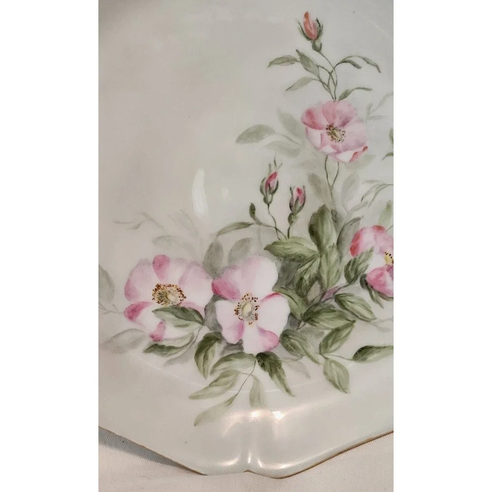 W. G.‎ & Co. France Pink Rose Dinner Plate Scalloped Edge